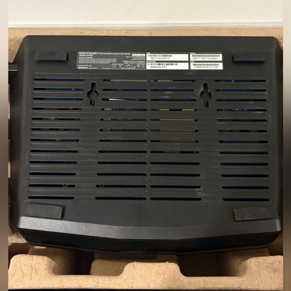 NETGEAR Nighthawk AX6 6-Stream AX4300 WiFi Router Used with Original Box - Picture 6 of 11